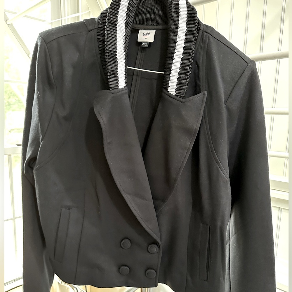 Cabi Dark Navy and white blazer